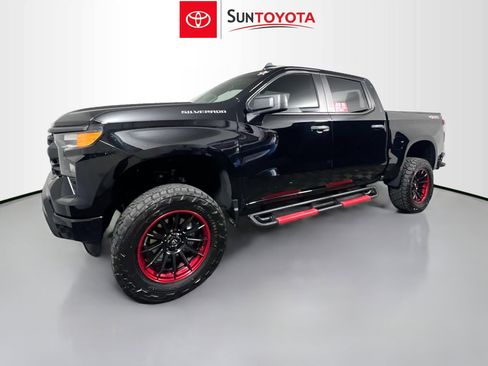 Used 2024 Chevrolet Silverado 1500 Custom image 9