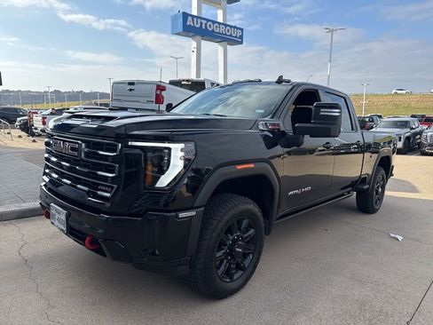 Used 2025 GMC Sierra 2500 AT4 w/ AT4 Premium Plus Package image 1