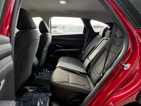 Used 2025 Hyundai Tucson SE FWD image 20