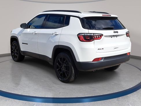 New 2026 Jeep Compass Latitude image 7