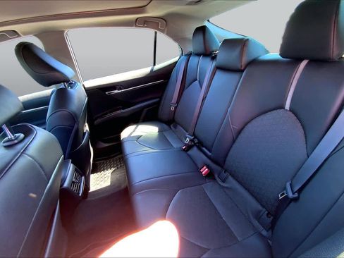 Used 2019 Toyota Camry XSE FWD image 21