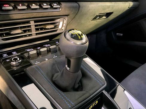 Certified 2022 Porsche 911 GT3 image 17