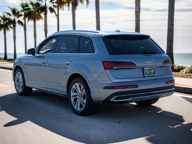 Used 2024 Audi Q7 3.0T Premium Plus AWD/4WD image 7