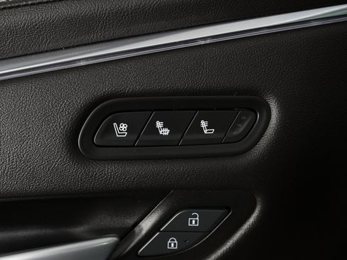 Used 2024 Cadillac Escalade Sport w/ Touring Package image 17