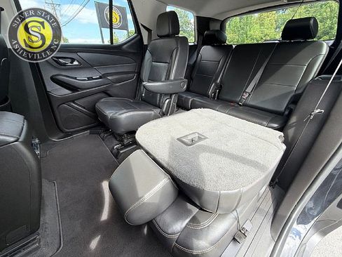 Used 2019 Chevrolet Traverse RS w/ LPO, Floor Liner Package FWD image 15