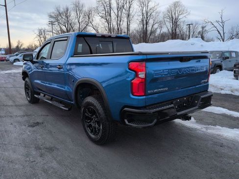 Used 2022 Chevrolet Silverado 1500 ZR2 w/ Technology Package image 6