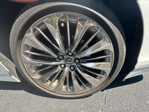 Used 2021 Lexus LS 500 w/ Interior Upgrade Package RWD image 31