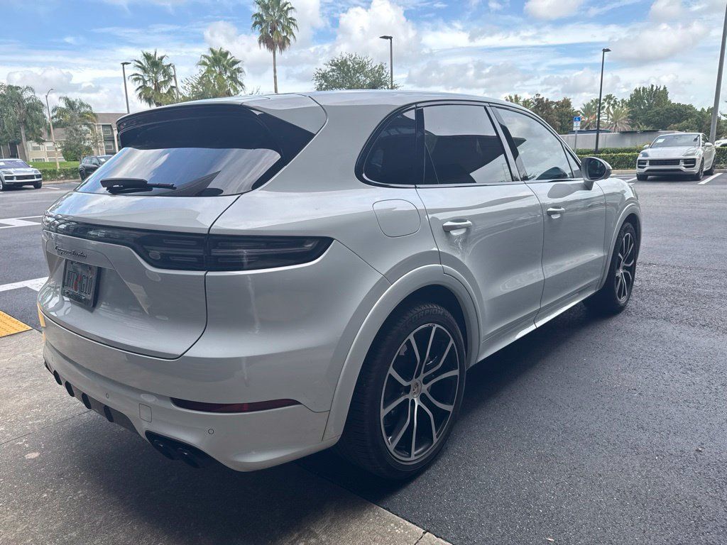 Certified 2020 Porsche Cayenne Turbo AWD/4WD image 4