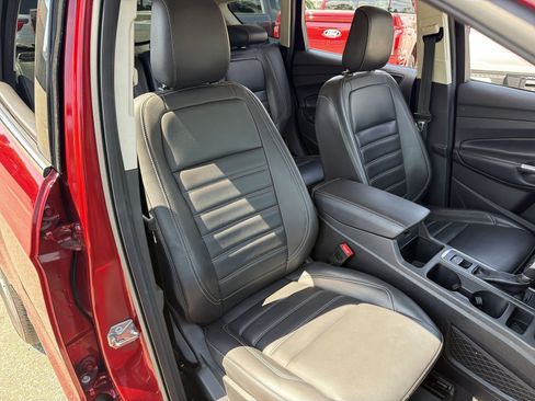 Used 2019 Ford Escape SEL FWD image 27