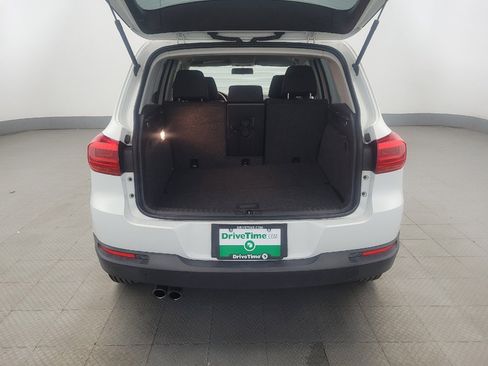 Used 2017 Volkswagen Tiguan Limited image 29