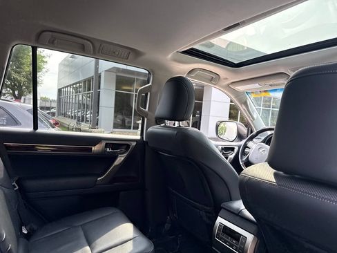 Used 2019 Lexus GX 460 Premium AWD/4WD image 9