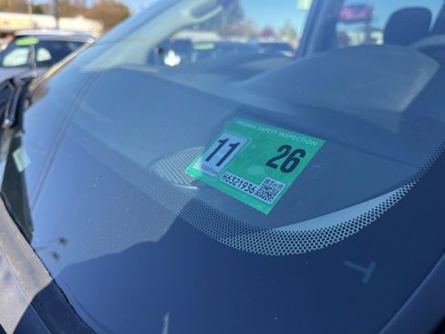 Used 2017 Dodge Grand Caravan SE w/ Power Window Group image 18