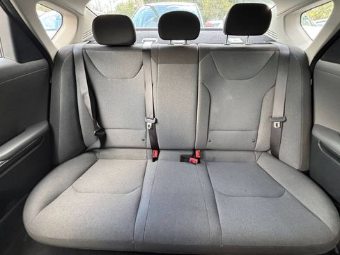 Used 2025 Kia K4 FWD image 37