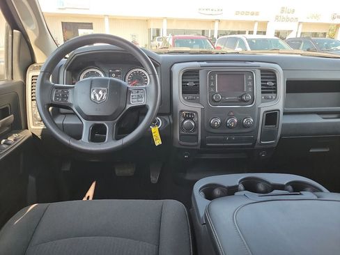 Used 2022 RAM 1500 Tradesman w/ Tradesman SXT Package RWD image 10