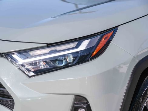 Certified 2022 Toyota RAV4 XLE Premium FWD image 12