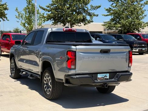 Used 2024 Chevrolet Colorado Z71 w/ Advanced Trailering Package AWD/4WD image 4