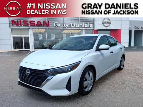 Used 2024 Nissan Sentra S FWD image 3