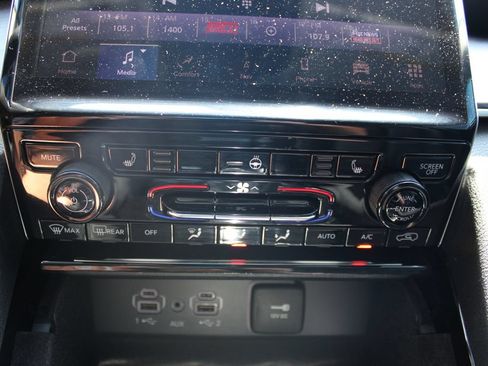 Used 2022 Jeep Grand Cherokee L Limited RWD image 54