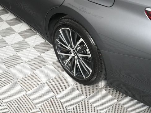 Certified 2024 Lexus ES 350 w/ Premium Package image 8