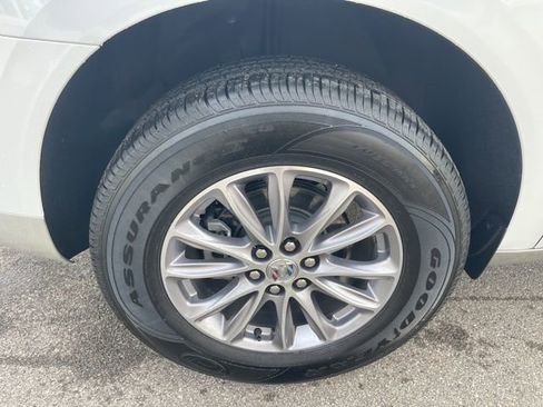 Certified 2024 Buick Enclave Essence w/ Trailering Package, 5000 lbs. image 6