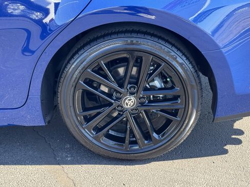 Used 2025 Toyota Camry SE w/ Convenience Package image 39