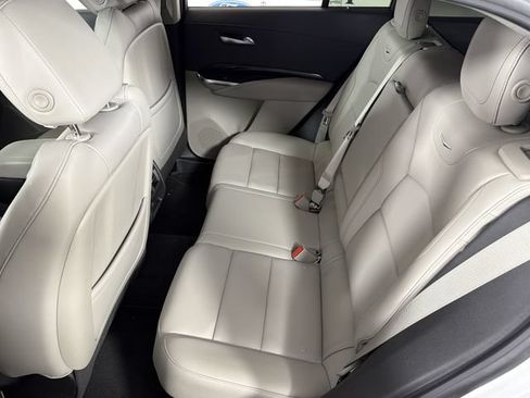 Used 2023 Cadillac XT4 Premium Luxury FWD image 21