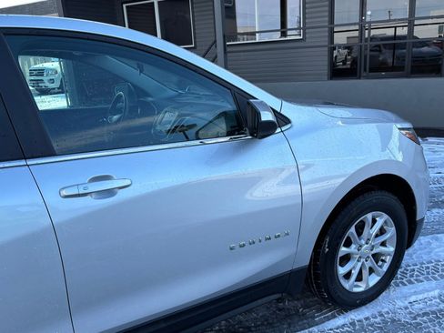 Used 2021 Chevrolet Equinox LT image 4