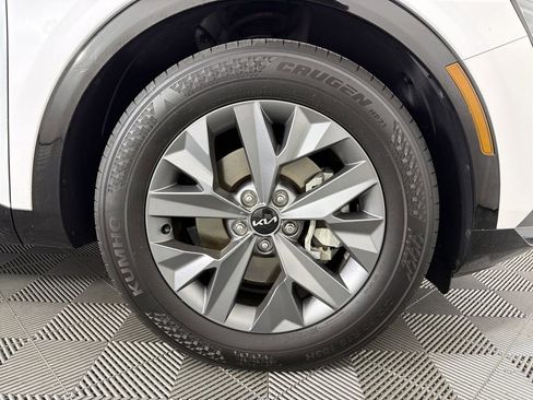 Used 2025 Kia Sportage SX image 10