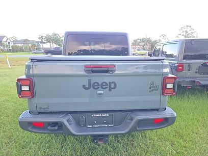Used 2025 Jeep Gladiator Sport