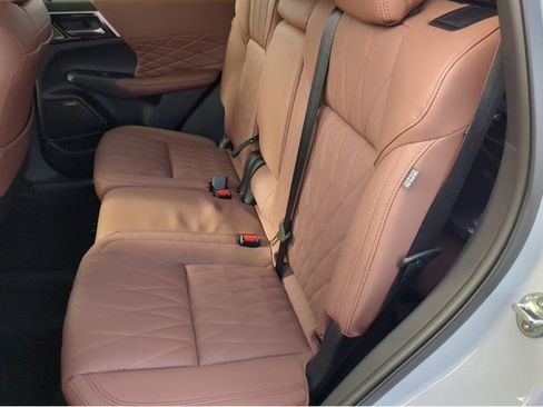New 2026 Mitsubishi Outlander SEL FWD image 20