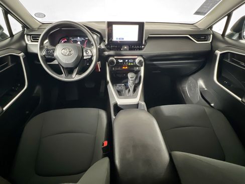 Used 2025 Toyota RAV4 LE FWD image 27