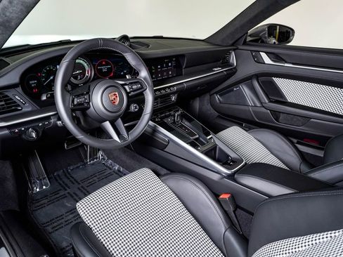 Certified 2024 Porsche 911 Turbo S AWD/4WD image 4