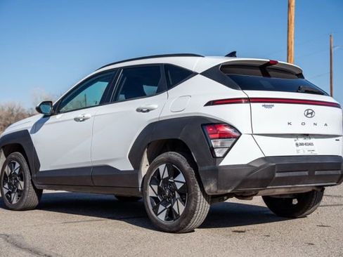 Used 2024 Hyundai Kona SEL image 8