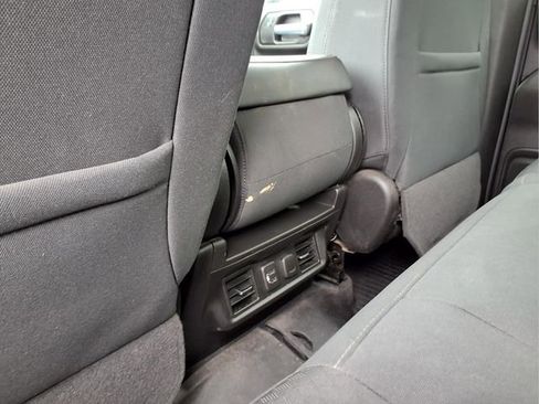 Used 2020 Chevrolet Silverado 2500 LT w/ Convenience Package AWD/4WD image 10