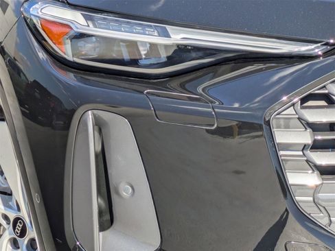 New 2025 Audi Q5 Premium Plus image 16