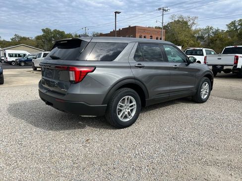 New 2026 Ford Explorer Active image 8