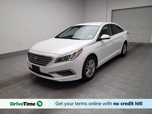Used 2017 Hyundai Sonata SE image 1