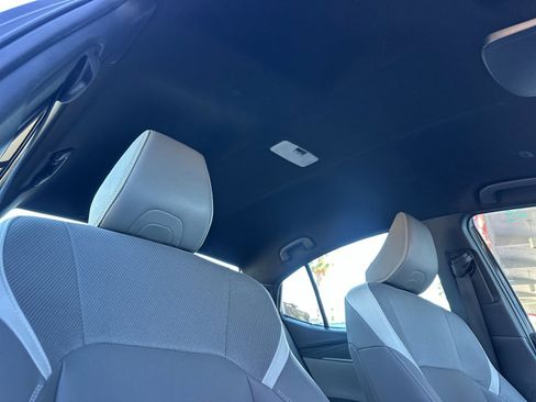 Used 2025 Toyota Camry SE image 15