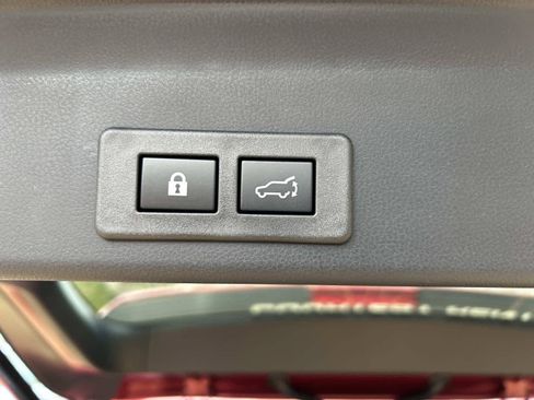 Used 2025 Subaru Ascent Premium AWD/4WD image 14