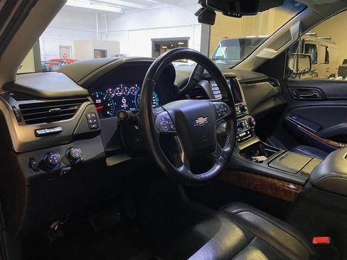 Used 2016 Chevrolet Suburban LTZ image 25