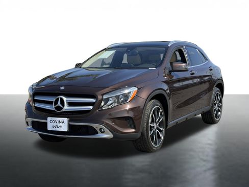 Used 2017 Mercedes-Benz GLA 250 4MATIC image 4
