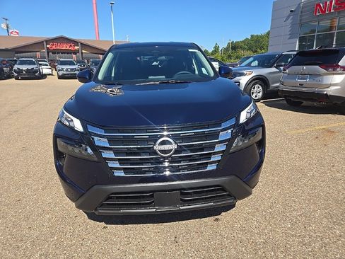 New 2026 Nissan Rogue SV image 2