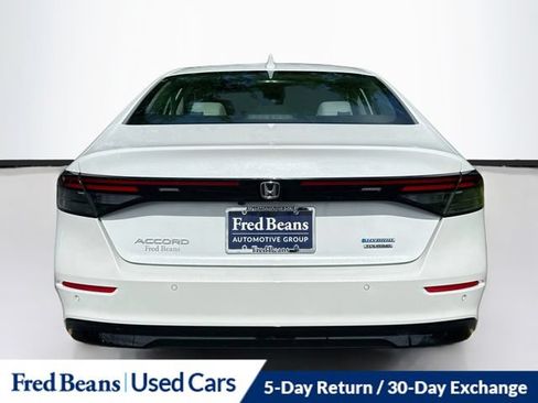Used 2023 Honda Accord Touring image 7