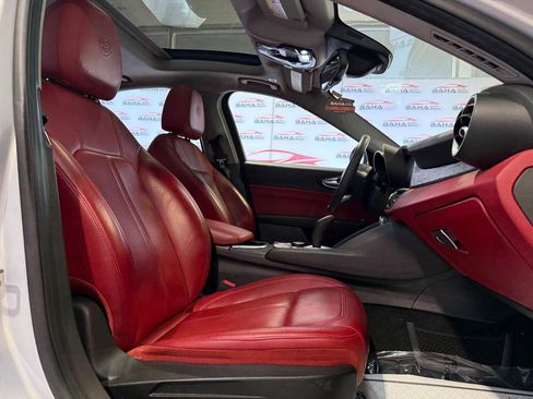 Used 2021 Alfa Romeo Giulia Sprint w/ Sun & Sound Package image 53