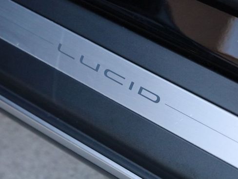 Used 2024 Lucid Air Touring image 13