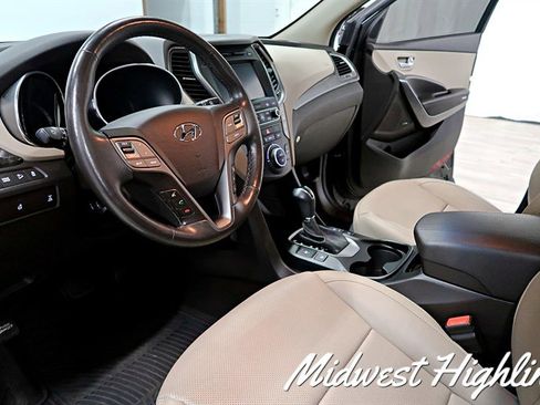 Used 2017 Hyundai Santa Fe Sport AWD/4WD image 33