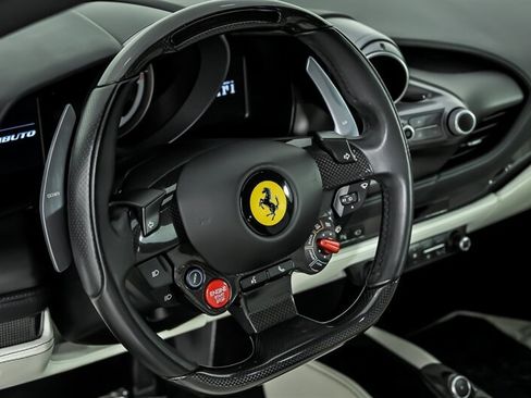 Used 2020 Ferrari F8 Tributo RWD image 19