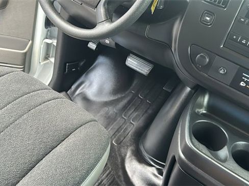 Used 2023 GMC Savana 2500 w/ Driver Convenience Package image 22