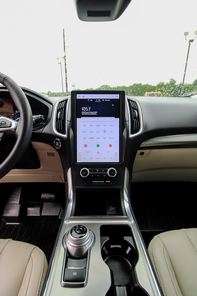 Used 2023 Ford Edge Titanium AWD/4WD image 27