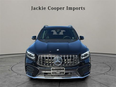 Certified 2025 Mercedes-Benz GLB 35 AMG 4MATIC image 8